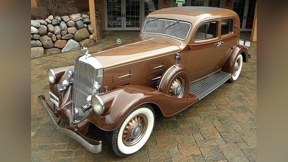 Click to Enlarge-Esc to Close myimgs/ArtDecoCars1910-36/1934 Pierce Arrow 840A club sedan.jpg